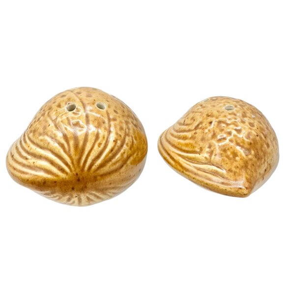 Ceramic Shell-Shaped Salt and Pepper Shakers Brown Coastal Decor Collectibles - Picture 7 of 7